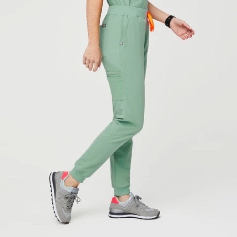 *Figs limited edition jade Zamora jogger pants XXS